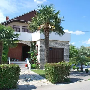 https://guesthouse-ema.hotelinzadar.com